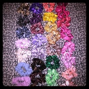 Silky Fabric Scunchies, 33 pack